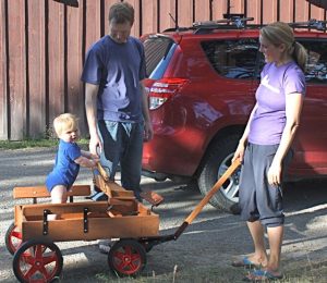 Jeffrey's grand nephew in the wagon Jeff made for him. Karl and Rachel of sailing fame (see 2010).